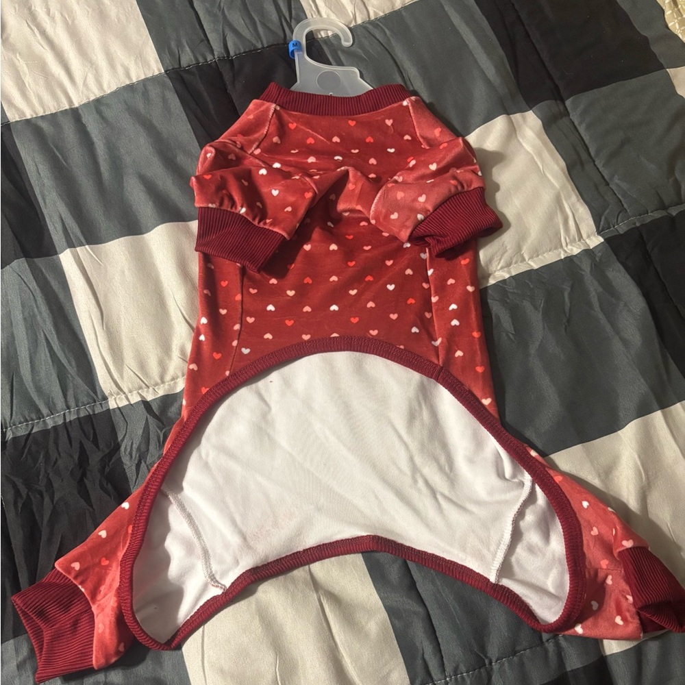 🐶Dog heart Onesie Size Medium 🐶